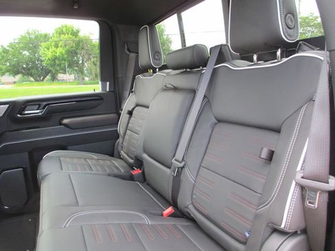 New 2026 GMC Sierra 2500 AT4X AWD/4WD image 13
