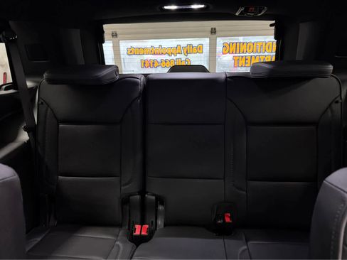 Used 2025 GMC Yukon Denali w/ Sun & Power Step Package image 32