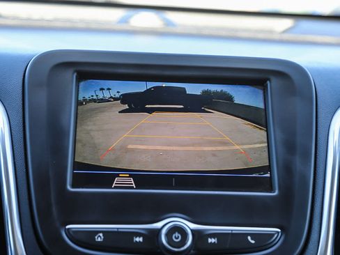 Used 2019 Chevrolet Equinox LS w/ LS Convenience Package FWD image 23