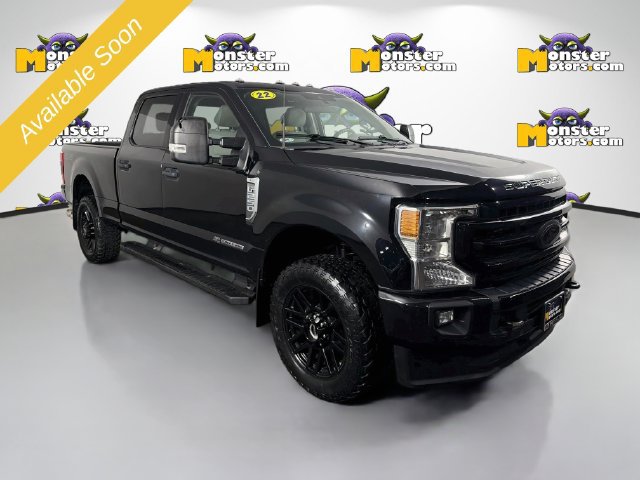 Used 2022 Ford F250 XLT w/ Black Appearance Package AWD/4WD image 3