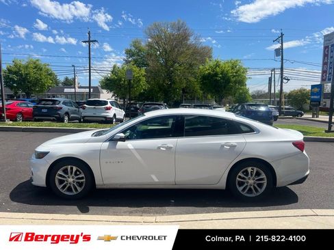 Certified 2018 Chevrolet Malibu LT w/ Leather Package FWD image 7
