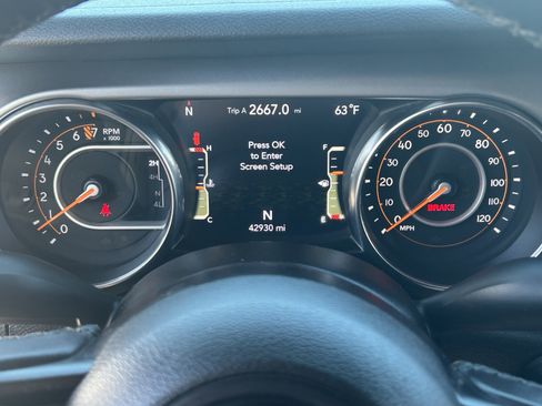 Certified 2020 Jeep Wrangler Sport image 26