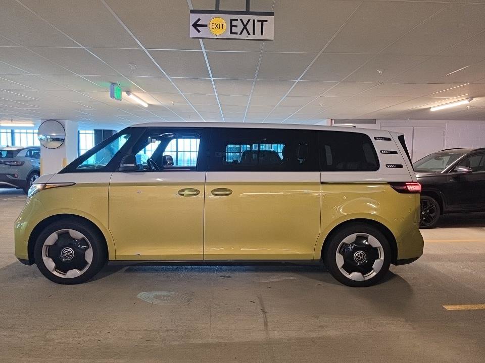 Used 2025 Volkswagen ID. Buzz Pro S Plus AWD/4WD image 8