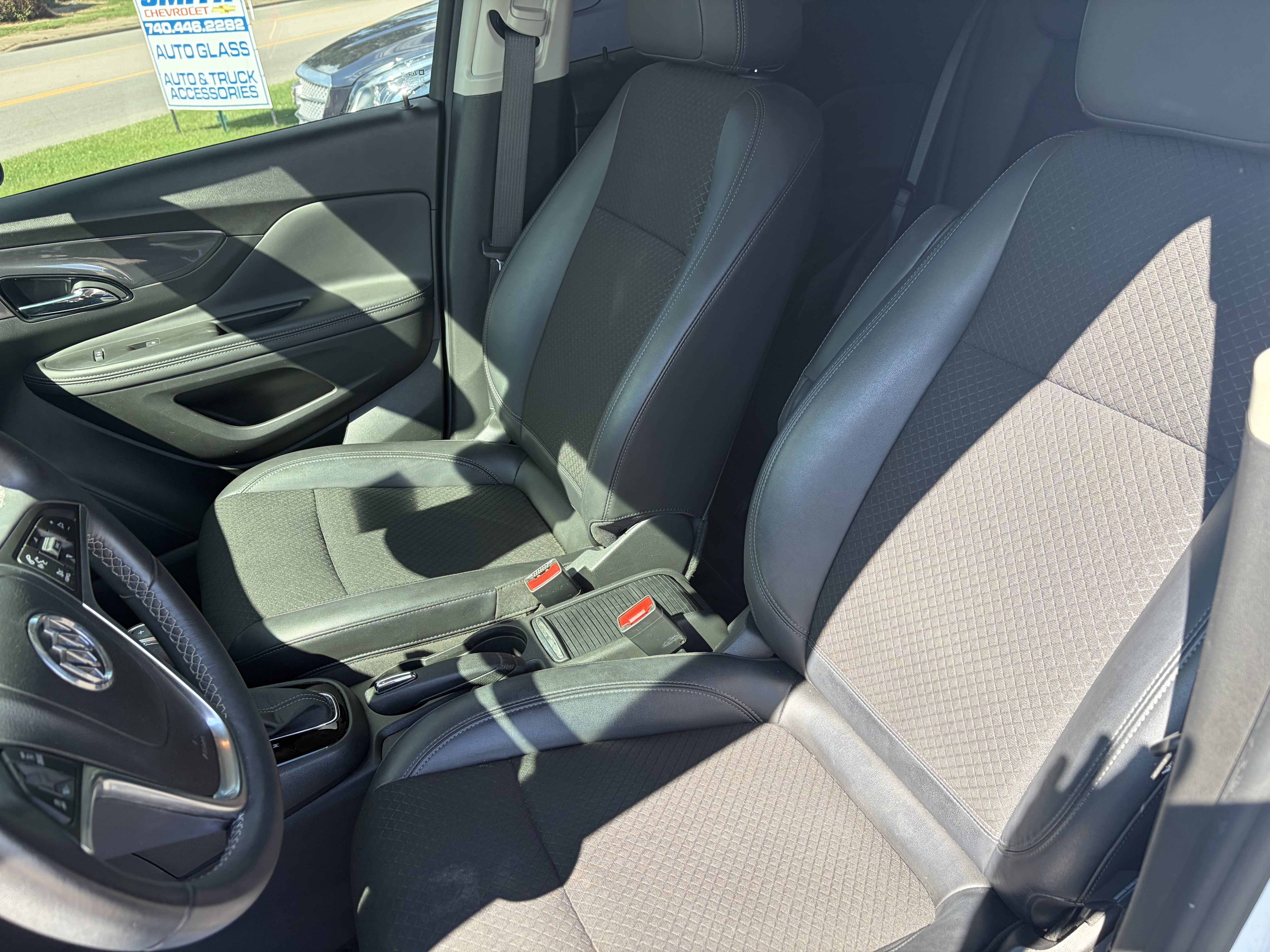 Used 2022 Buick Encore Preferred w/ Safety Package AWD/4WD image 15