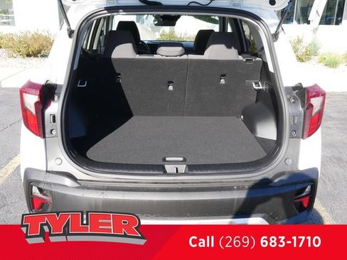 Used 2024 Kia Seltos LX AWD/4WD image 17