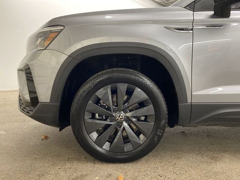 Used 2024 Volkswagen Taos S image 11