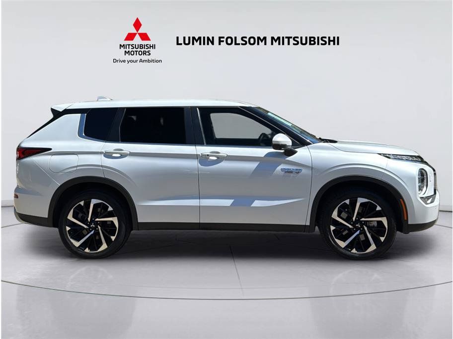 Used 2024 Mitsubishi Outlander Ralliart AWD/4WD image 6