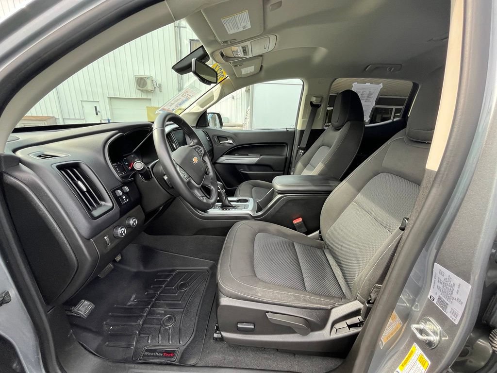 Used 2022 Chevrolet Colorado LT w/ LT Convenience Package AWD/4WD image 14