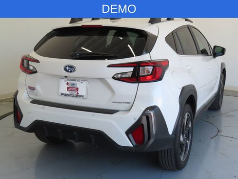 Used 2025 Subaru Crosstrek 2.5i Limited w/ Crosstrek Mirror Package image 4