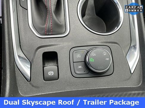 Used 2023 Chevrolet Traverse RS image 26