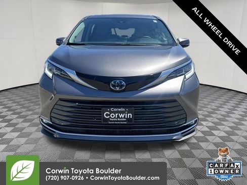 Used 2024 Toyota Sienna Limited AWD/4WD image 2
