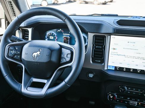 New 2025 Ford Bronco Outer Banks image 18