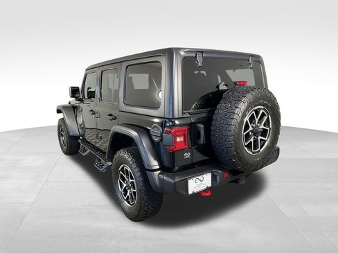 Used 2024 Jeep Wrangler Unlimited Rubicon w/ Technology Group image 7