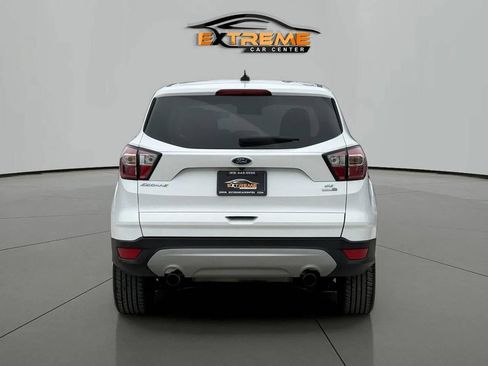 Used 2017 Ford Escape SE w/ SE Cold Weather Package image 5