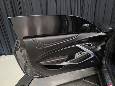 Used 2018 Chevrolet Camaro SS RWD image 17