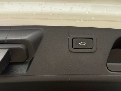 Used 2020 Jaguar E-PACE SE AWD/4WD image 40