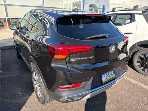 Used 2022 Buick Encore GX Essence w/ Advanced Technology Package AWD/4WD image 7