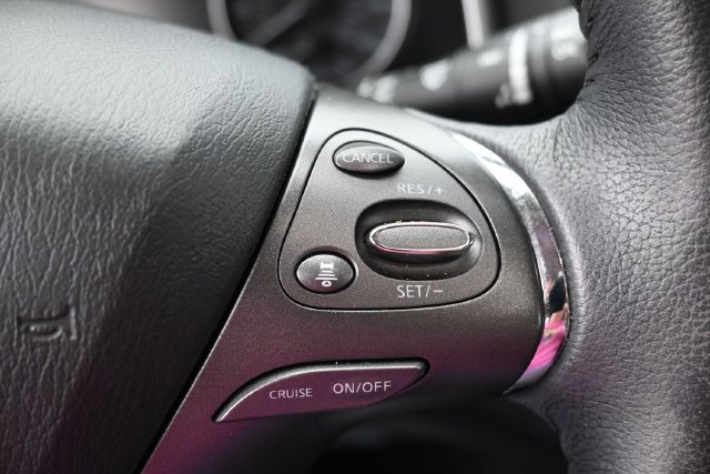 Used 2024 Nissan Murano SV FWD image 15