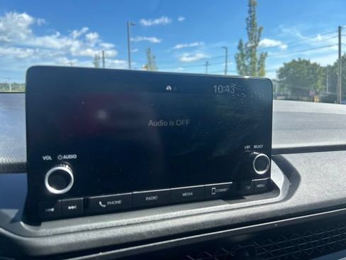 Used 2023 Honda Accord EX image 17