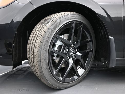 Used 2025 Honda Civic Sport image 26