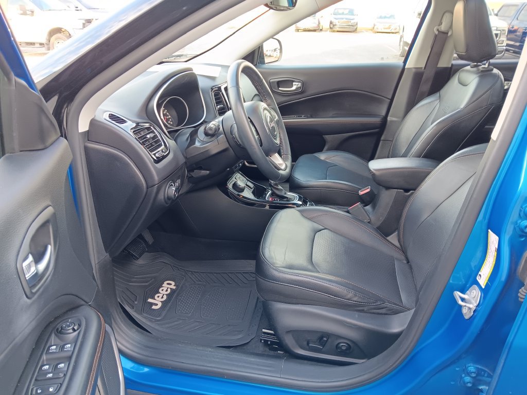 Used 2018 Jeep Compass Limited w/ Safe & Security Group AWD/4WD image 29