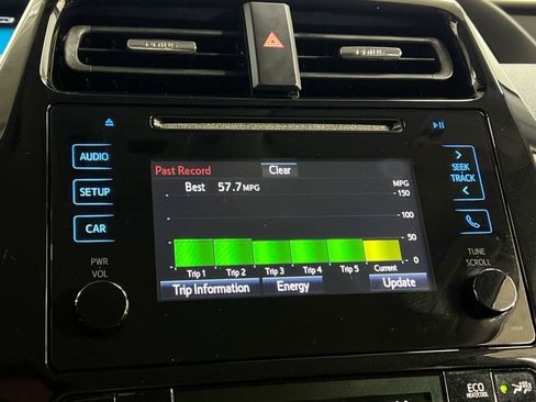 Used 2017 Toyota Prius Two image 24