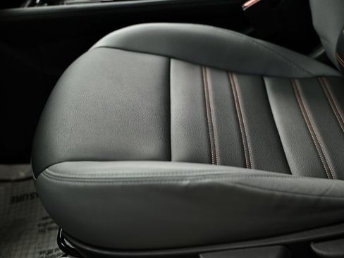 Used 2023 Nissan Kicks SR w/ SR Premium Package image 23