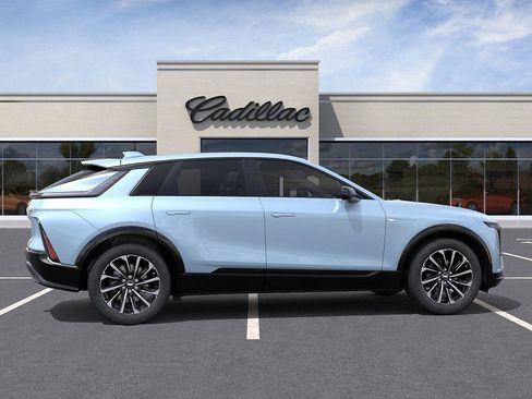 New 2025 Cadillac Lyriq Sport image 6
