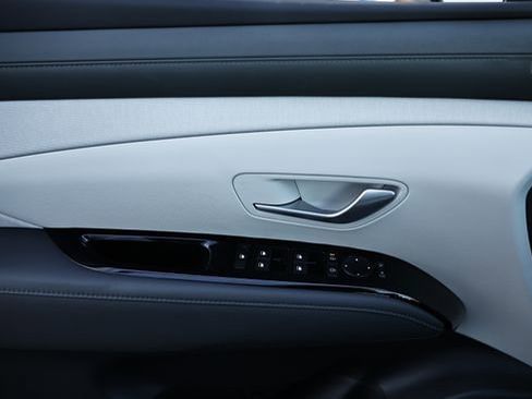 New 2026 Hyundai Tucson Limited image 8