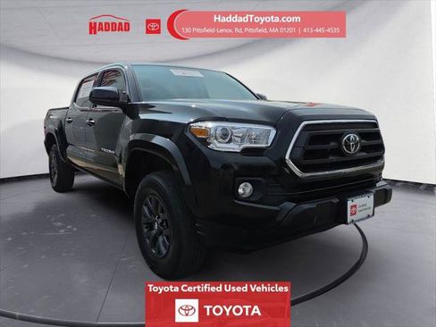 Certified 2023 Toyota Tacoma SR5 AWD/4WD image 8