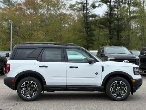 New 2026 Ford Bronco Sport Outer Banks w/ Outer Banks Tech Package+ AWD/4WD image 3