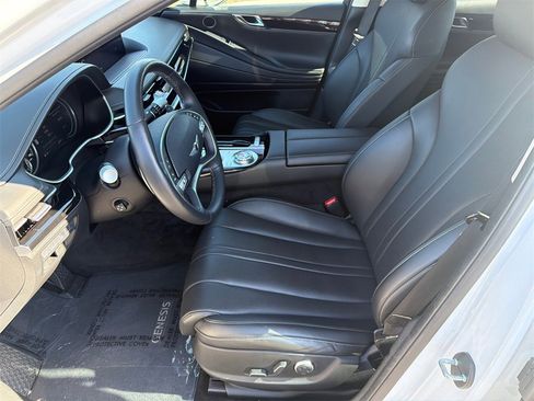 Used 2024 Genesis G80 2.5T image 9