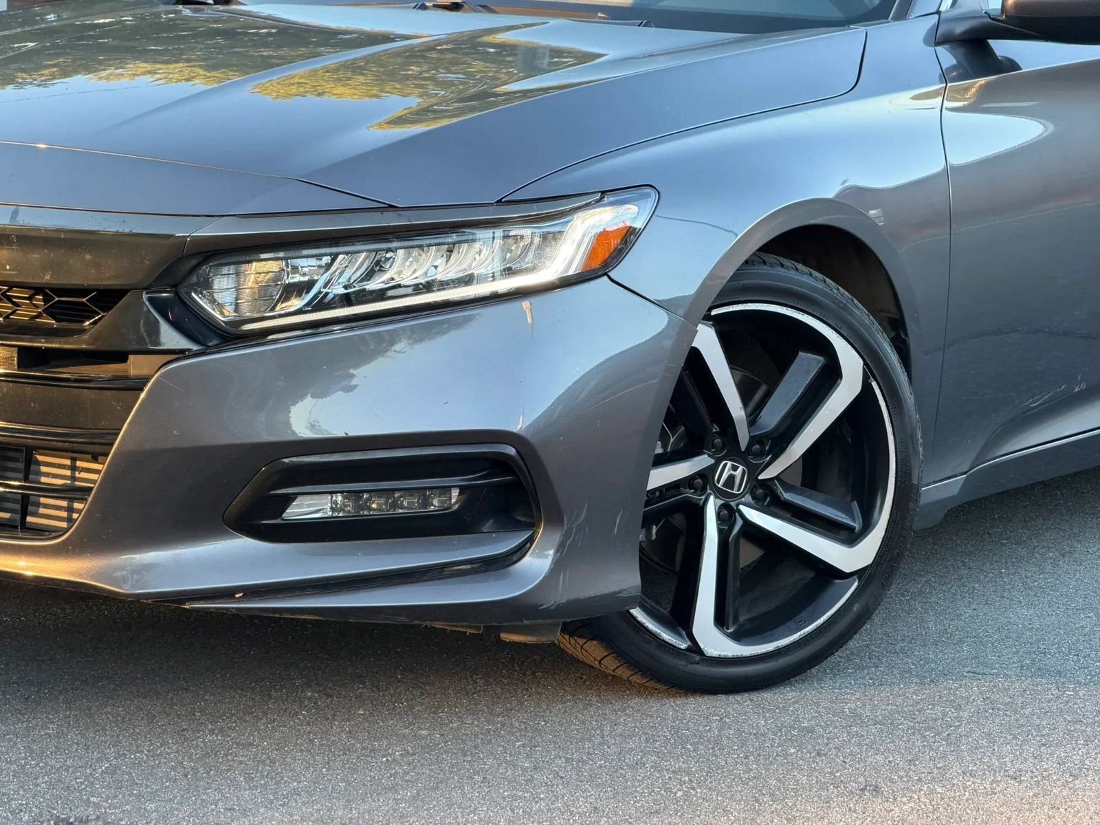 Used 2020 Honda Accord Sport image 3
