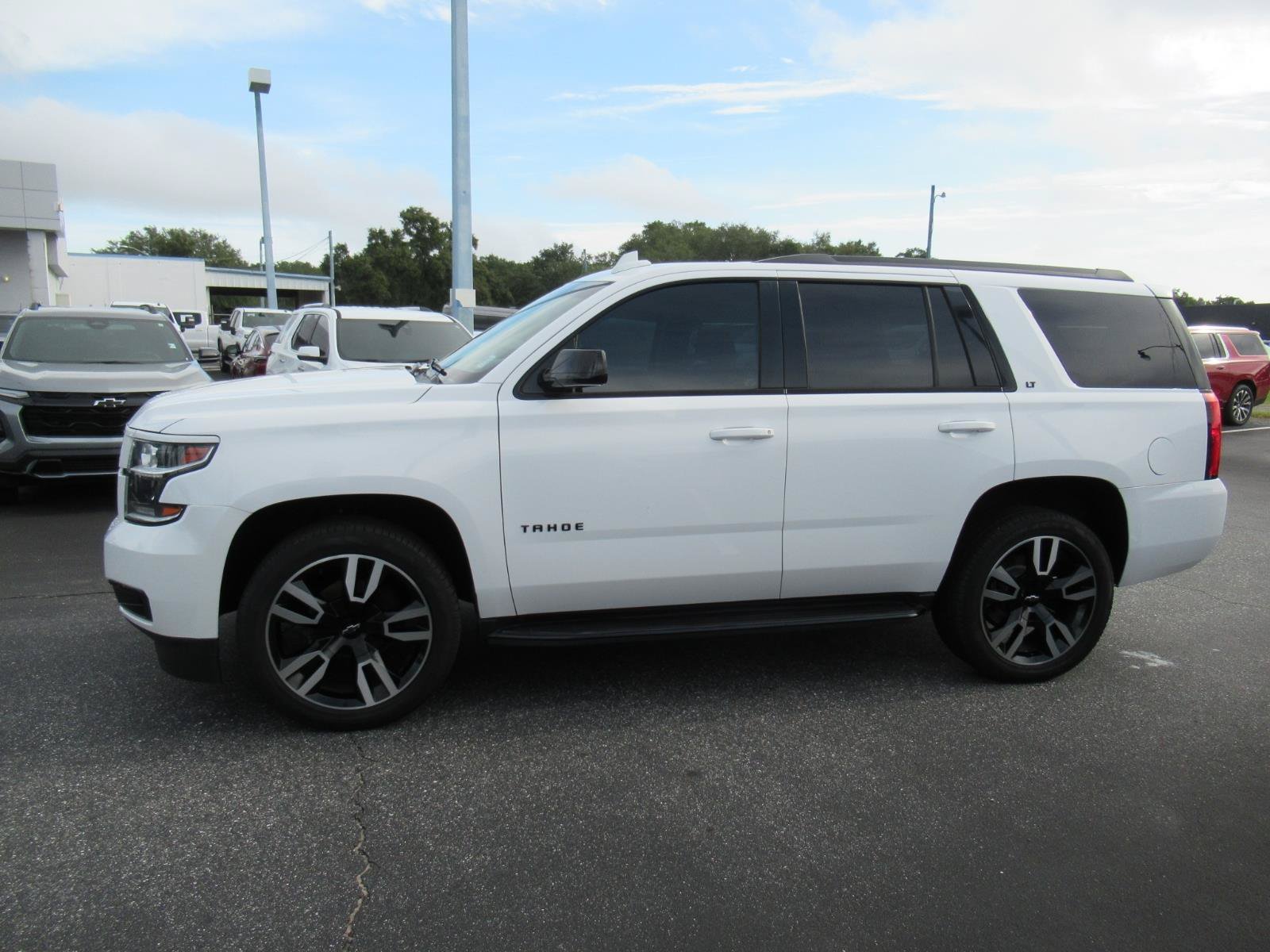 Used 2020 Chevrolet Tahoe LT w/ RST Edition RWD image 2
