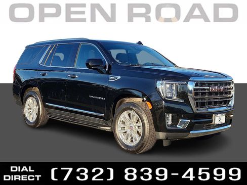 Used 2023 GMC Yukon SLT image 1