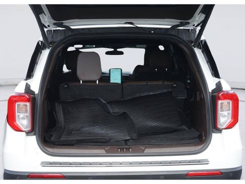 Used 2023 Ford Explorer King Ranch w/ Technology Package AWD/4WD image 34
