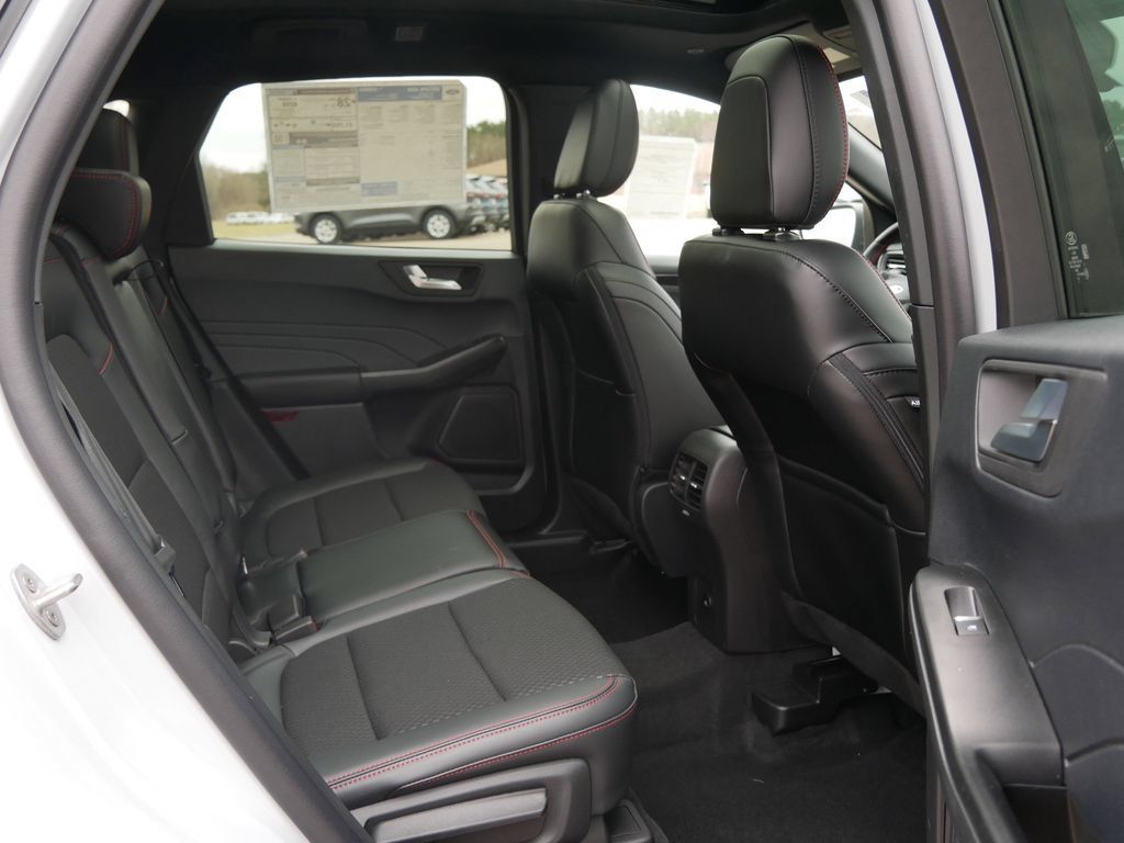 New 2026 Ford Escape ST-Line w/ Tech Pack #1 AWD/4WD image 12
