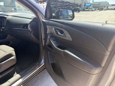 Used 2020 Chevrolet Traverse LS FWD image 22