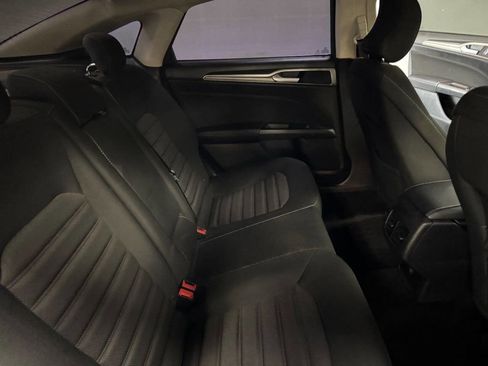 Used 2018 Ford Fusion SE w/ Fusion SE Technology Package image 50