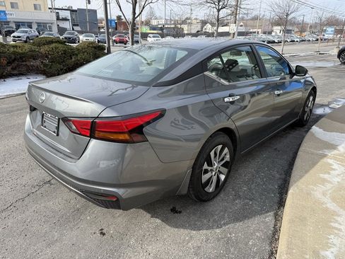 Used 2024 Nissan Altima 2.5 S image 6