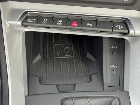 Used 2023 Audi Q3 2.0T Premium Plus image 31