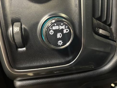 Used 2017 Chevrolet Silverado 1500 LT w/ Midnight Edition AWD/4WD image 23