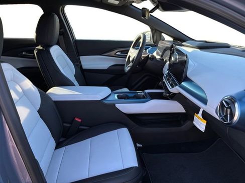 New 2026 Chevrolet Equinox EV LT w/ Convenience Package II image 13