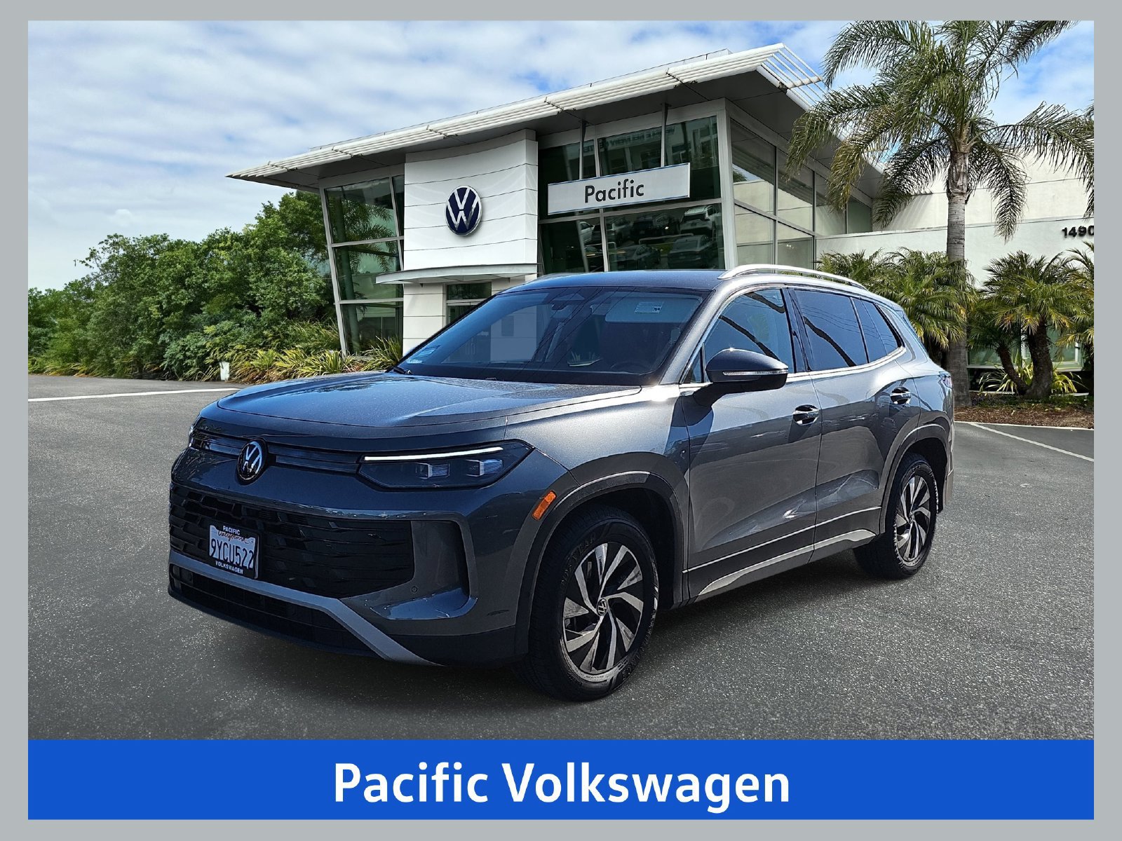 Used 2026 Volkswagen Tiguan S FWD image 1