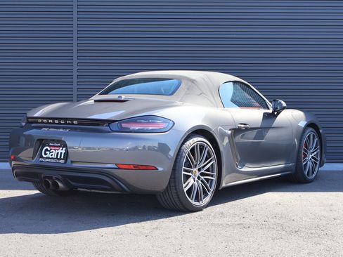 Used 2019 Porsche 718 Boxster S RWD image 10