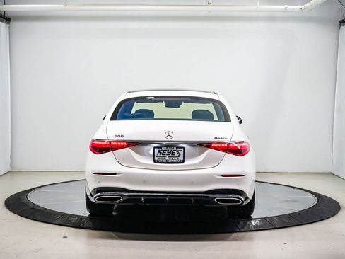 Used 2022 Mercedes-Benz S 500 4MATIC image 3