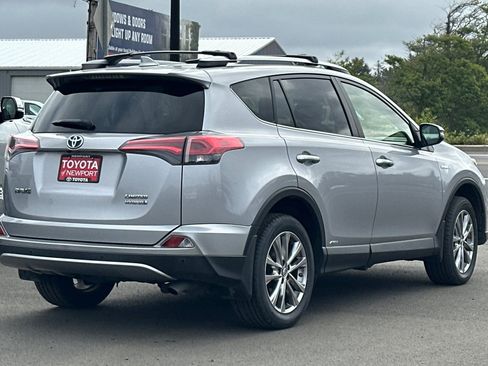 Used 2018 Toyota RAV4 Limited w/ Advanced Technology Package AWD/4WD image 4