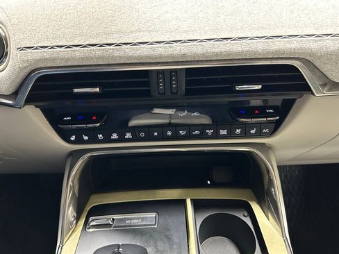 Used 2024 MAZDA CX-90 3.3 Turbo S w/ Premium Plus AWD/4WD image 23
