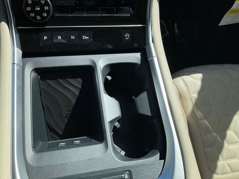 New 2026 Nissan Armada Platinum image 24