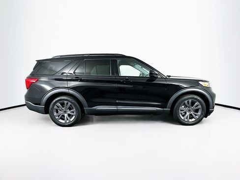 Used 2023 Ford Explorer XLT w/ Equipment Group 202A RWD image 10